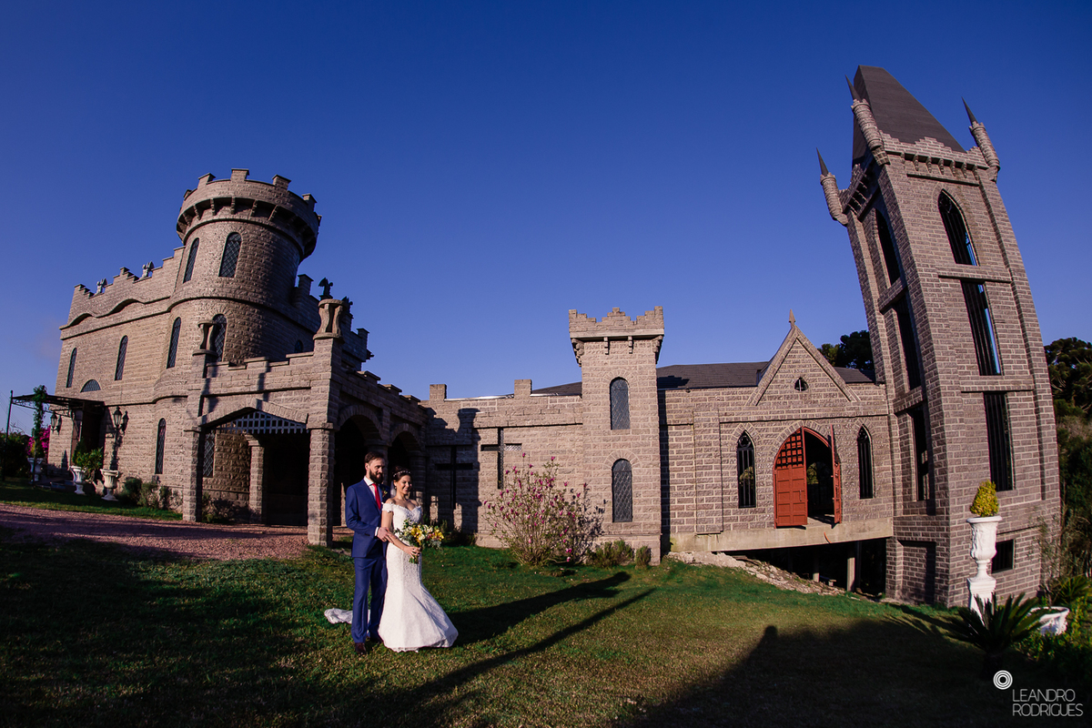 pré wedding, ensaio pré casamento, ensaio fotografico, noiva, noivo, vestido de noiva, terno de noivo, casamento castelo, buquê de noiva, fotografo de casamento, fotografo em porto alegre, fotografo profissional, make de noiva, terno azul