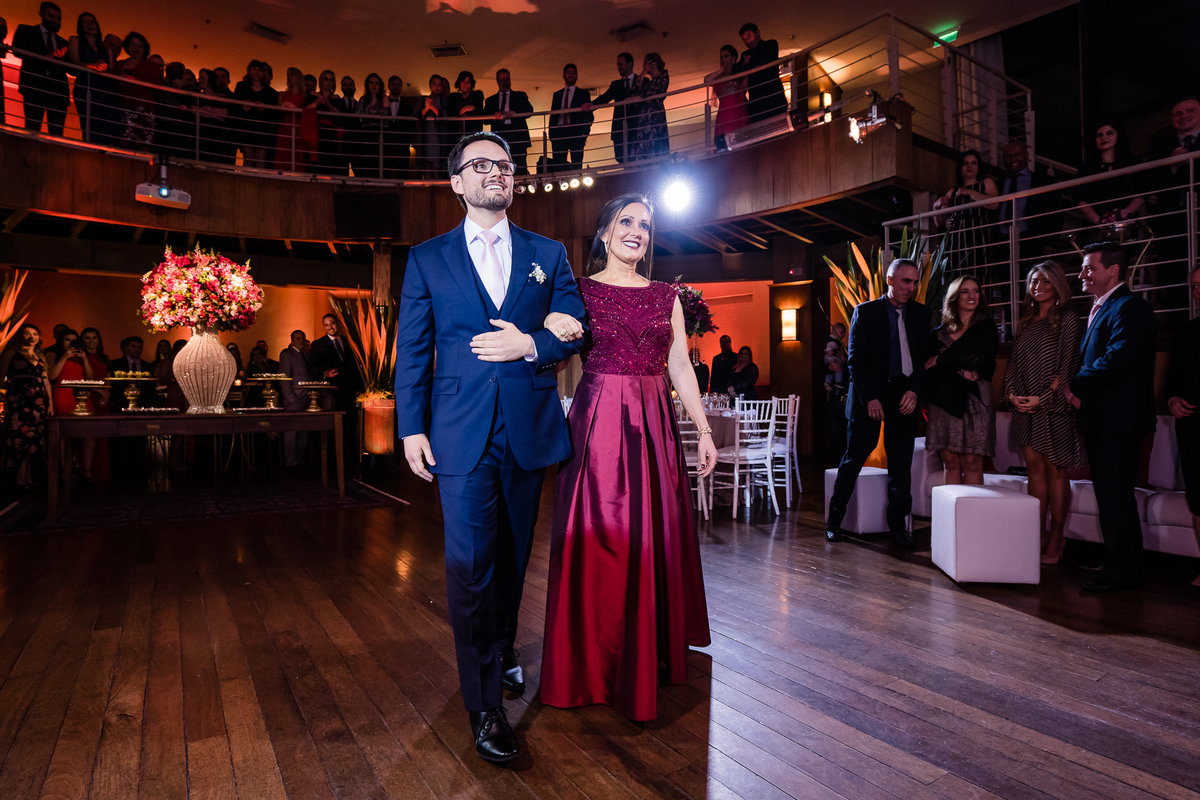 make de noiva, penteado de noiva, vestido de noiva, dress, buque, casamento, fotografo de casamento,fotografo porfissional,terno de noivo,festa em porto alegre,cerimonia de casamento,festa de casamento, sapato de noivo,cerimonial de casamento,igreja casar