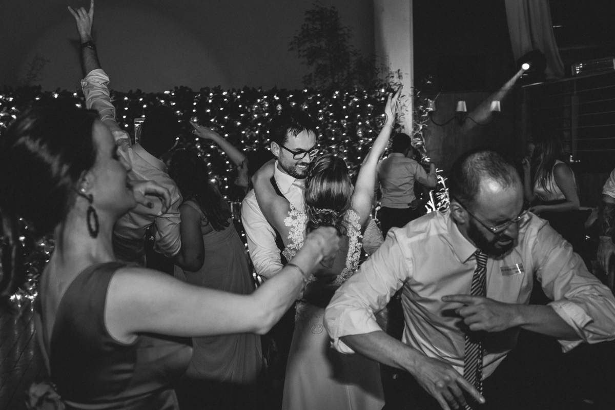 make de noiva, penteado de noiva, vestido de noiva, dress, buque, casamento, fotografo de casamento,fotografo porfissional,terno de noivo,festa em porto alegre,cerimonia de casamento,festa de casamento, sapato de noivo,cerimonial, dança dos noivos