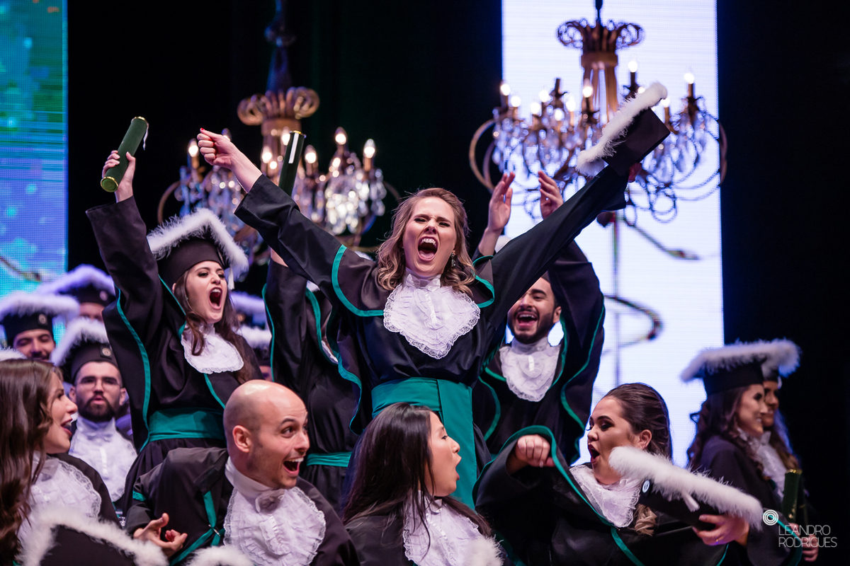 fotografo de formatura, formatura, toga, formanda, cerimônia, colação de grau, festa de formatura, toga, barrete,  odonto, medicina, direito, universidade, faculdade