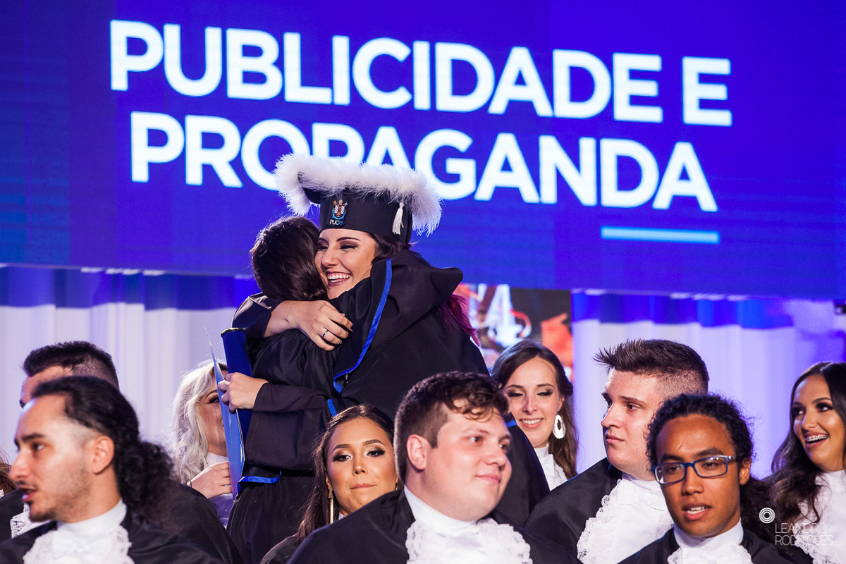 Formatura, fotografo de formatura, publicidade e propaganda, pucrs, ufrgs, unisinos, formanda, prova de togas, festa de formatura, colação de grau, formatura direito, formatura de medicina, formatura de odonto, ensaio de formatura