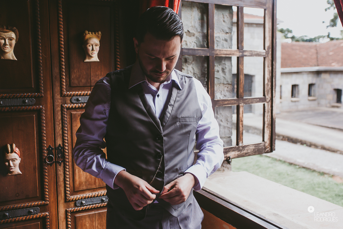 casamento no castelo, festa de casamento, vestido de noiva, terno de noivo, casamento na serra