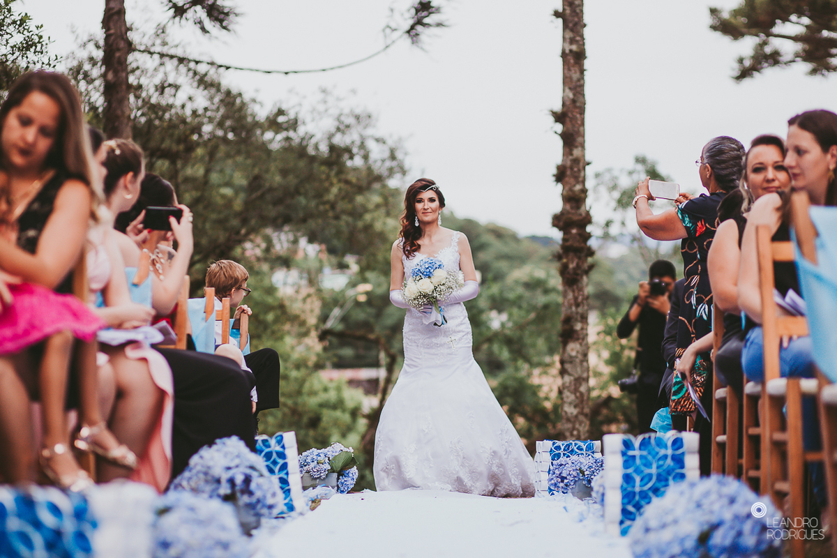 casamento no castelo, festa de casamento, vestido de noiva, terno de noivo, casamento na serra