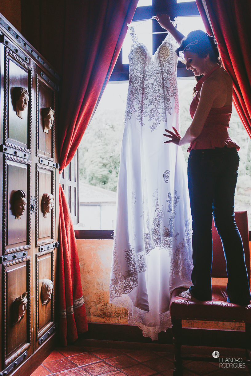 casamento no castelo, festa de casamento, vestido de noiva, terno de noivo, casamento na serra