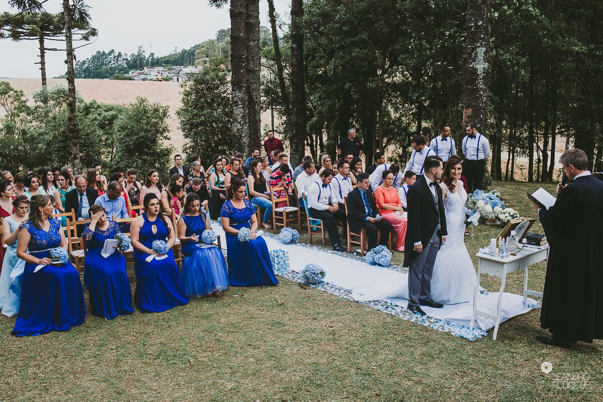 casamento no castelo, festa de casamento, vestido de noiva, terno de noivo, casamento na serra