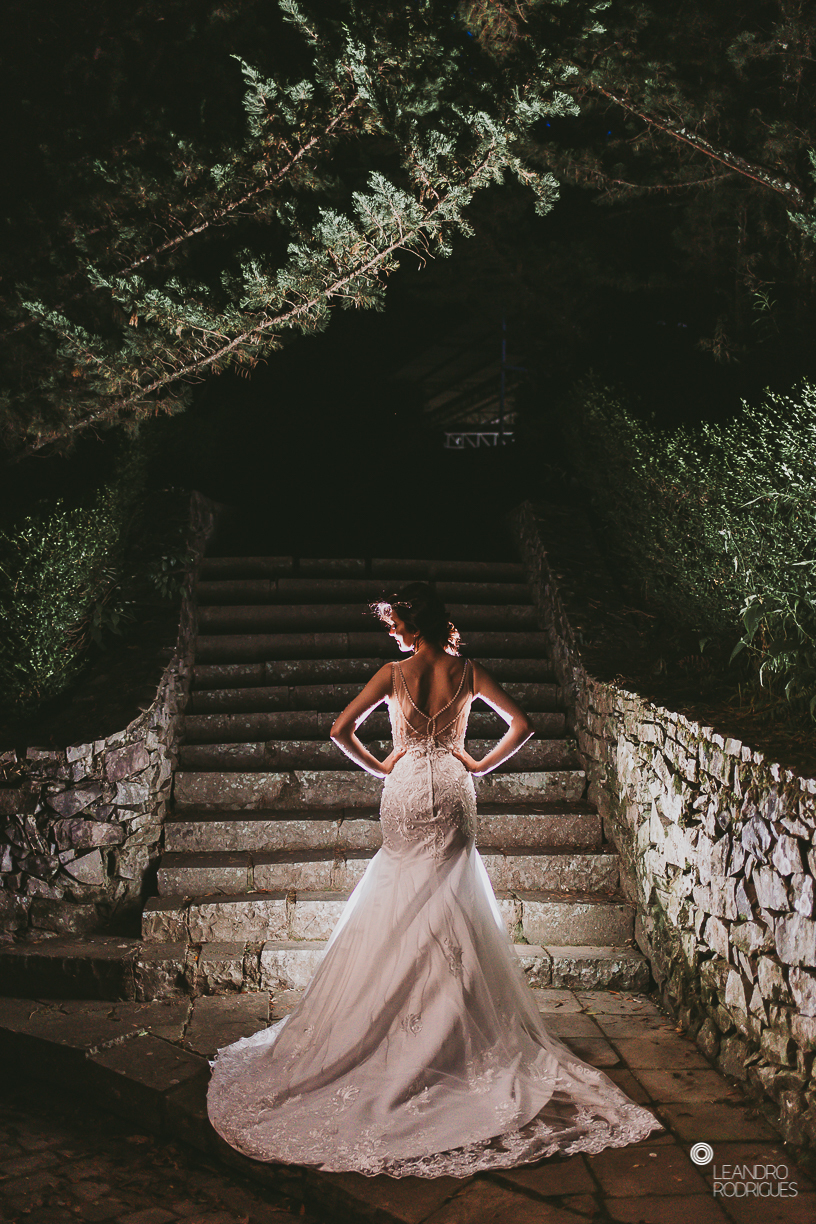 casamento no castelo, festa de casamento, vestido de noiva, terno de noivo, casamento na serra