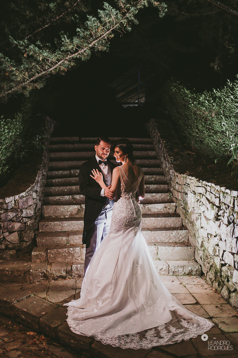casamento no castelo, festa de casamento, vestido de noiva, terno de noivo, casamento na serra