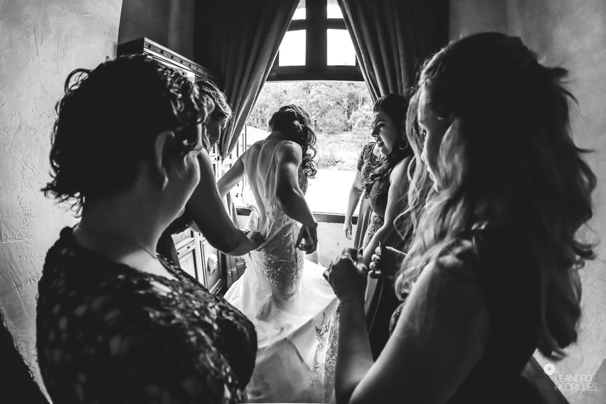 casamento no castelo, festa de casamento, vestido de noiva, terno de noivo, casamento na serra