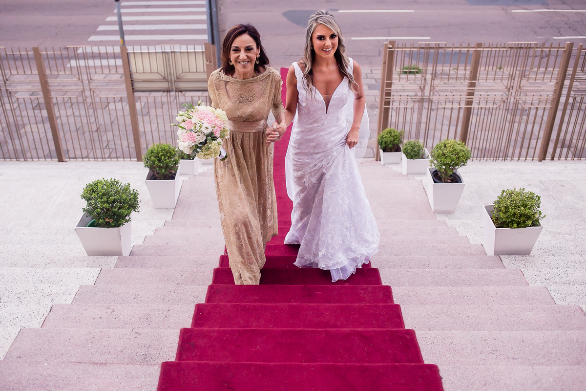 Making de noiva,  festa de casamento, fotografo de casamento, igreja, festa, vestido de noiva, terno de noivo, cabelo de noiva, cerimonia de casamento, buquê, sapato, decoração de casamento, fotografo porto alegre, fotografo de formatura, mini wedding