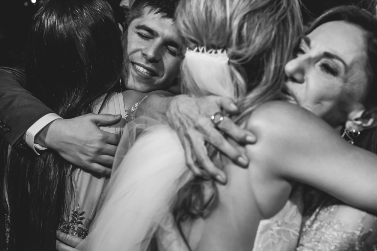 Making de noiva,  festa de casamento, fotografo de casamento, igreja, festa, vestido de noiva, terno de noivo, cabelo de noiva, cerimonia de casamento, buquê, sapato, decoração de casamento, fotografo porto alegre, fotografo de formatura, mini wedding