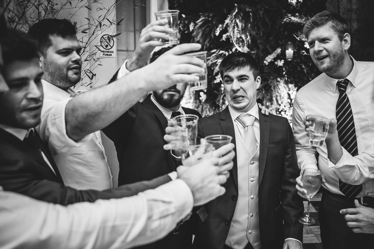 Making de noiva,  festa de casamento, fotografo de casamento, igreja, festa, vestido de noiva, terno de noivo, cabelo de noiva, cerimonia de casamento, buquê, sapato, decoração de casamento, fotografo porto alegre, fotografo de formatura, mini wedding