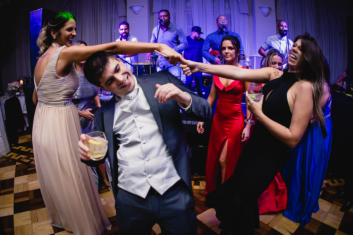 Making de noiva,  festa de casamento, fotografo de casamento, igreja, festa, vestido de noiva, terno de noivo, cabelo de noiva, cerimonia de casamento, buquê, sapato, decoração de casamento, fotografo porto alegre, fotografo de formatura, mini wedding