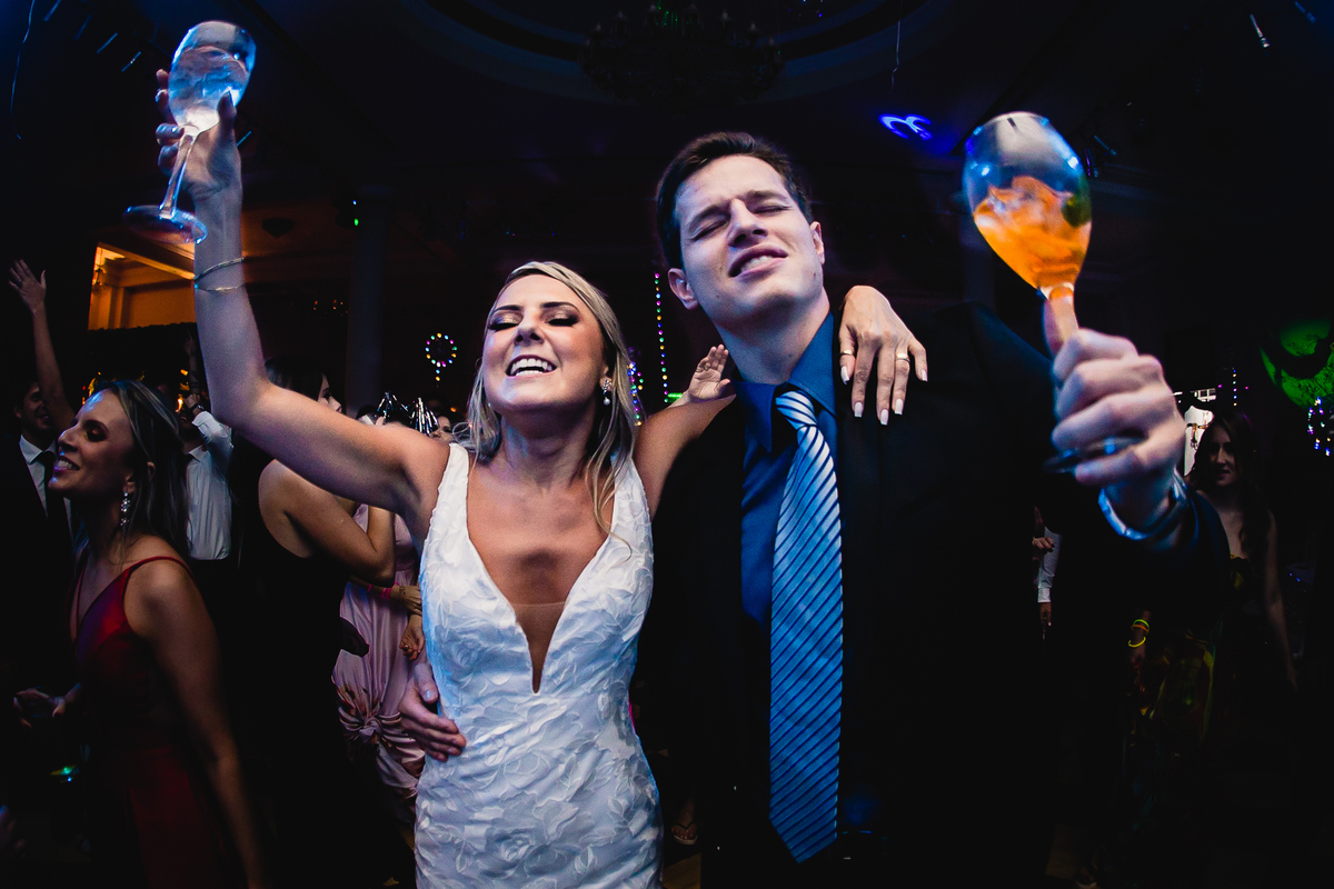 Making de noiva,  festa de casamento, fotografo de casamento, igreja, festa, vestido de noiva, terno de noivo, cabelo de noiva, cerimonia de casamento, buquê, sapato, decoração de casamento, fotografo porto alegre, fotografo de formatura, mini wedding