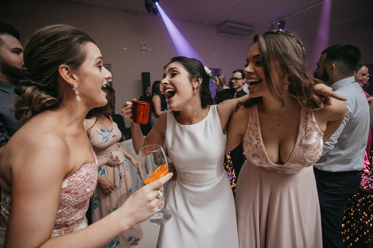 making de noiva, vestido de noiva, casamento rustico, festa de casamento, fotografo de casamento, fotografo em porto alegre, noivos, decoração de festa