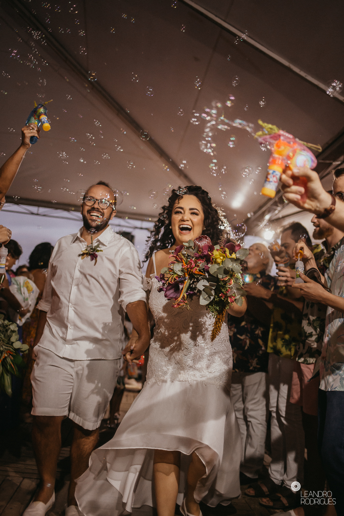 casamento na praia, fotografo de casamento, festa, vestido, noiva, fotografo de casamento, fotografo riogrande do sul, fotos na praia, decoração de casamento, 