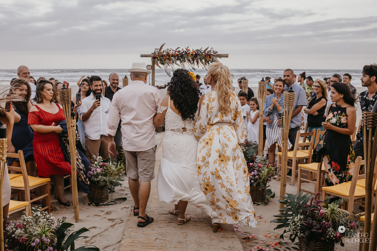 casamento na praia, fotografo de casamento, festa, vestido, noiva, fotografo de casamento, fotografo riogrande do sul, fotos na praia, decoração de casamento, 