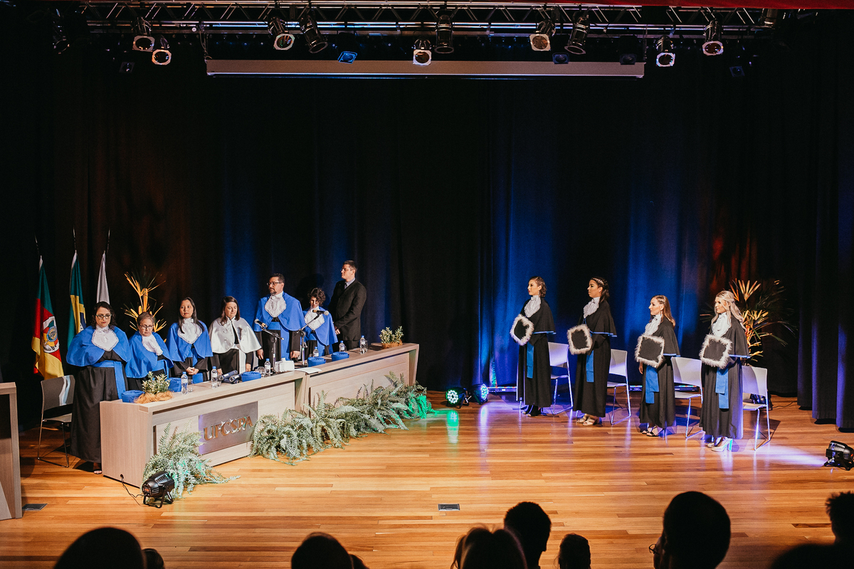 formatura, medicina, biomedicina, direito, odonto, arquitetura, fotografo de formatura, festa, colação de grau, decoração, diploma, faculdade, universidade 