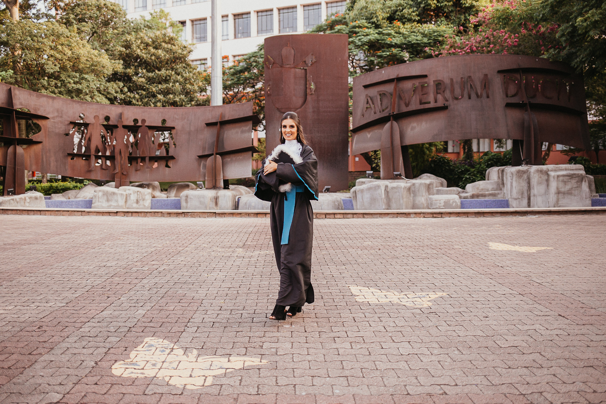 formatura, festa, decoração, arquitetura, formanda, fotografo de formatura, faculdade, pucrs, unisinos, ulbra, ufrgs, medicina, direito, prova de toga, diploma, fotografo porto alegre, fotografo profissional