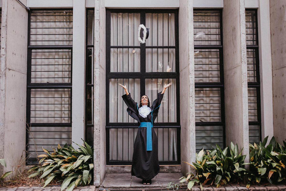 formatura, festa, decoração, arquitetura, formanda, fotografo de formatura, faculdade, pucrs, unisinos, ulbra, ufrgs, medicina, direito, prova de toga, diploma, fotografo porto alegre, fotografo profissional