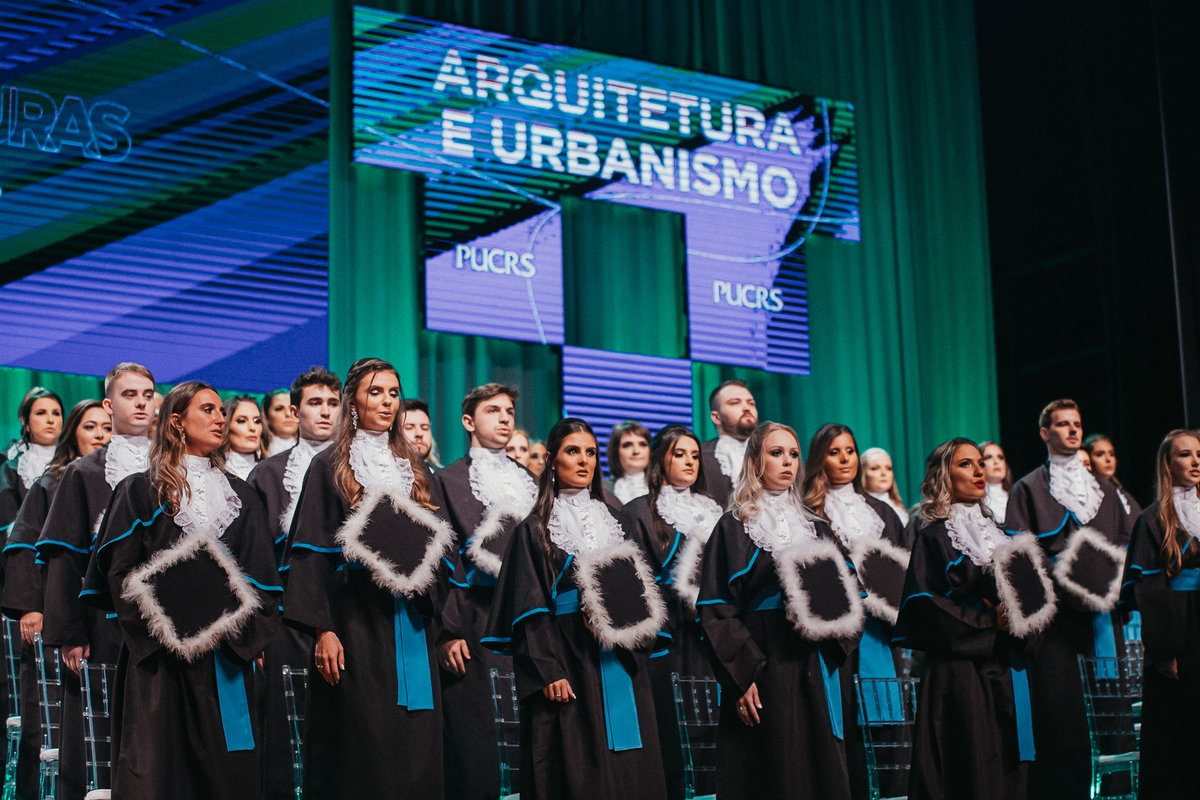 formatura, festa, decoração, arquitetura, formanda, fotografo de formatura, faculdade, pucrs, unisinos, ulbra, ufrgs, medicina, direito, prova de toga, diploma, fotografo porto alegre, fotografo profissional