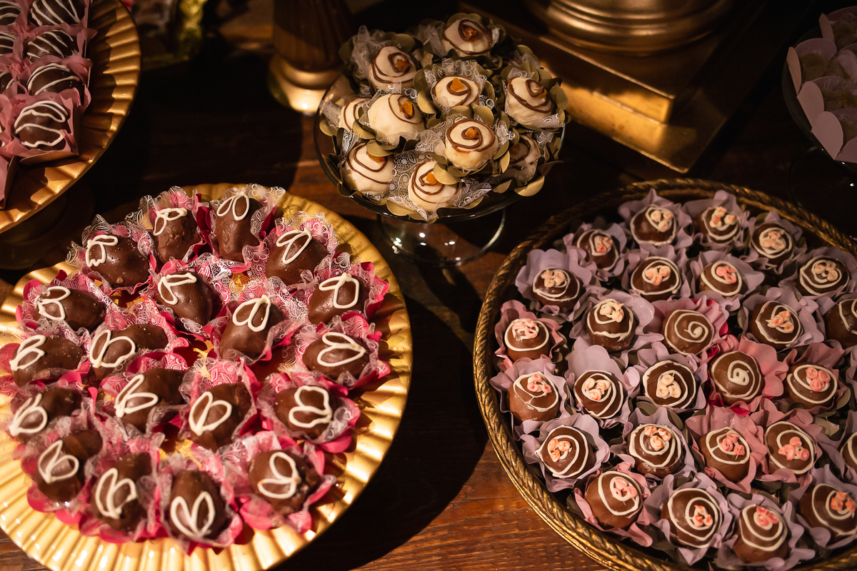 formatura, festa, decoração, arquitetura, formanda, fotografo de formatura, faculdade, pucrs, unisinos, ulbra, ufrgs, medicina, direito, prova de toga, diploma, fotografo porto alegre, fotografo profissional