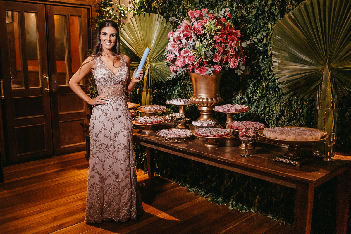 formatura, festa, decoração, arquitetura, formanda, fotografo de formatura, faculdade, pucrs, unisinos, ulbra, ufrgs, medicina, direito, prova de toga, diploma, fotografo porto alegre, fotografo profissional