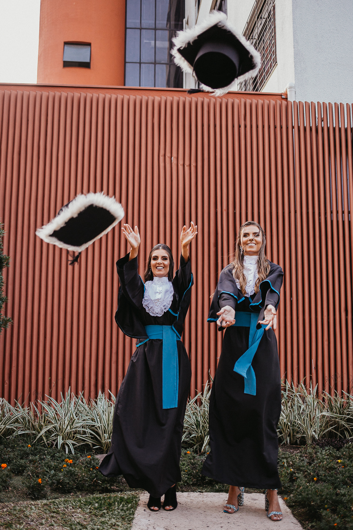 formatura, festa, decoração, arquitetura, formanda, fotografo de formatura, faculdade, pucrs, unisinos, ulbra, ufrgs, medicina, direito, prova de toga, diploma, fotografo porto alegre, fotografo profissional