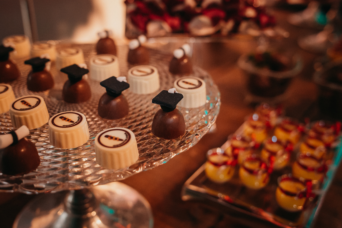 odonto, formatura, colação de grau, festa de formatura, formanda, pucrs, prova de togas, odontologia, decoração de formatura, vestido de festa