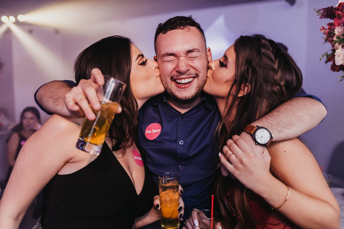 odonto, formatura, colação de grau, festa de formatura, formanda, pucrs, prova de togas, odontologia, decoração de formatura, vestido de festa