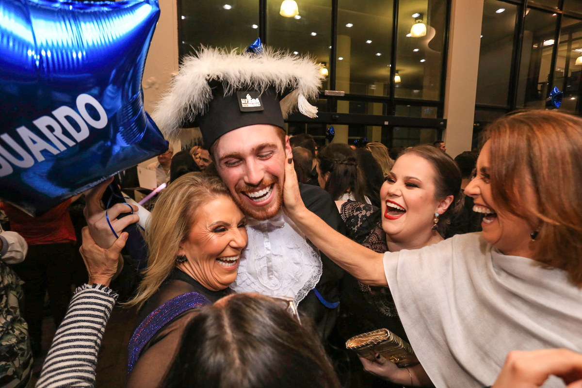 formatura, ufrgs, adm, pucrs, unisinos, ulbra, direito, faculdade, universidade, festa de formatura, colação de grau, diploma, festa adm, decoração, administração ufrgs, prova de togas, fotografo de formatura, fotografo profissional