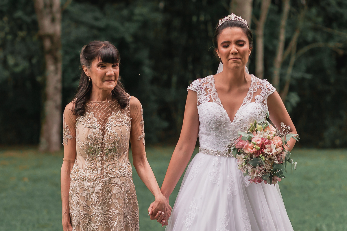 vestido de noiva, casamento, noivos, casamento no campo, sitio para casamento, fotografo de casamento, ensaio de noivos, dança de noivos, madrinhas, padrinhos , buque de noiva