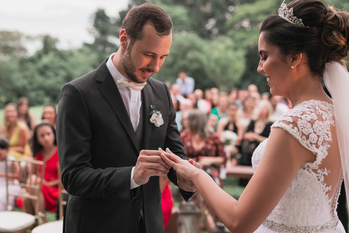 vestido de noiva, casamento, noivos, casamento no campo, sitio para casamento, fotografo de casamento, ensaio de noivos, dança de noivos, madrinhas, padrinhos , buque de noiva
