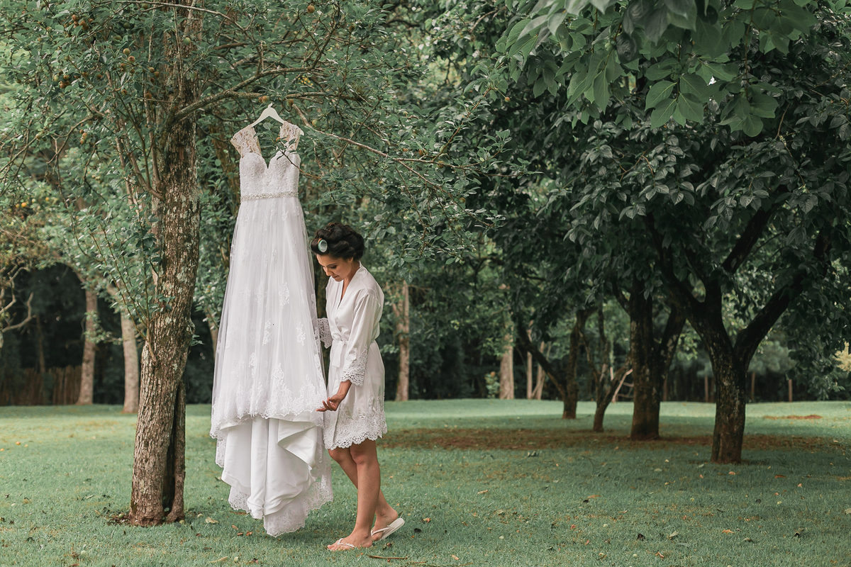 vestido de noiva, casamento, noivos, casamento no campo, sitio para casamento, fotografo de casamento, ensaio de noivos, dança de noivos, madrinhas, padrinhos 