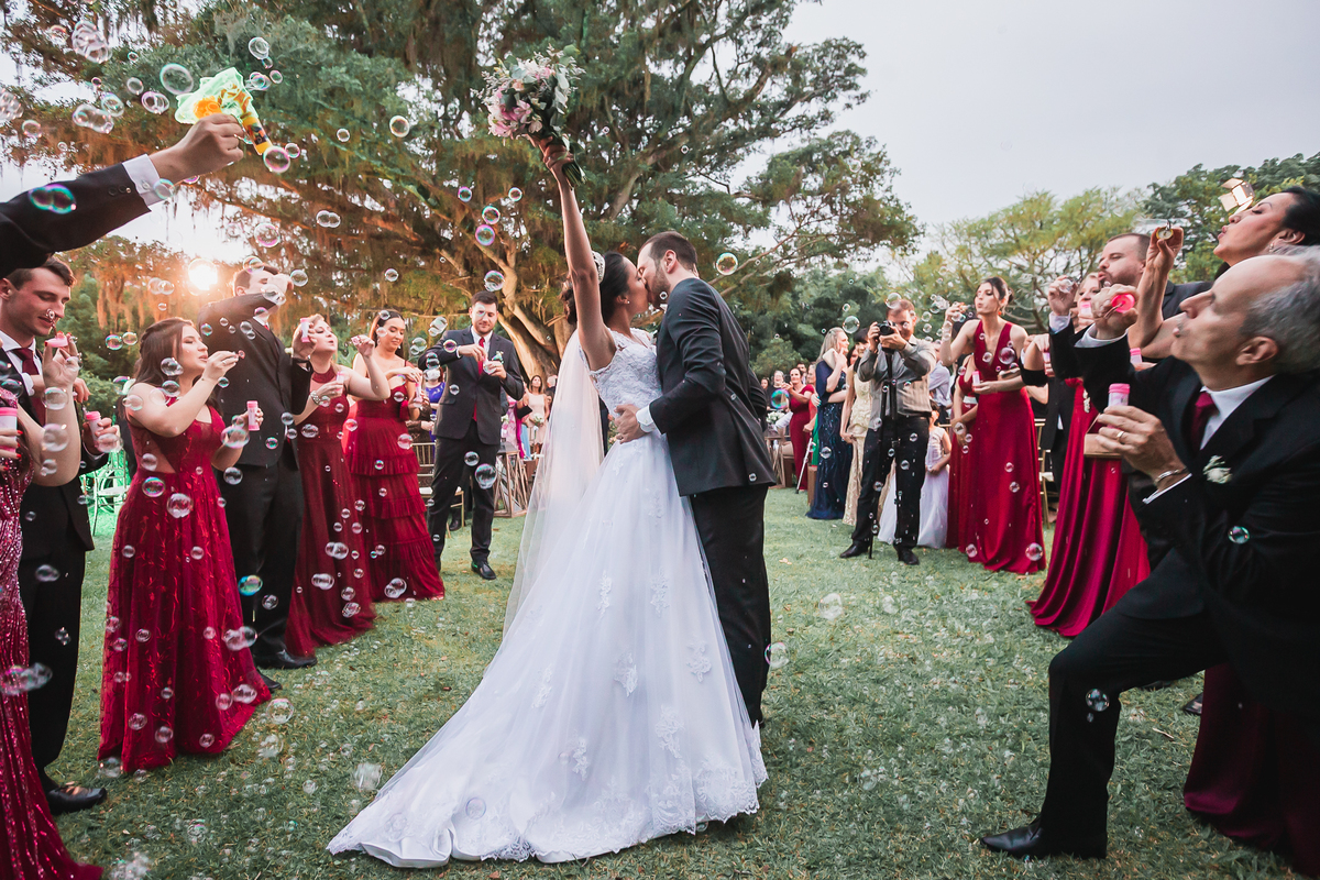 vestido de noiva, casamento, noivos, casamento no campo, sitio para casamento, fotografo de casamento, ensaio de noivos, dança de noivos, madrinhas, padrinhos , buque de noiva