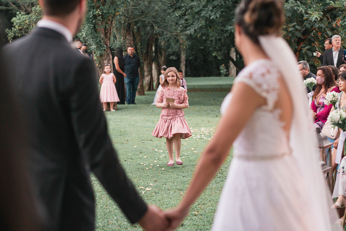 vestido de noiva, casamento, noivos, casamento no campo, sitio para casamento, fotografo de casamento, ensaio de noivos, dança de noivos, madrinhas, padrinhos , buque de noiva