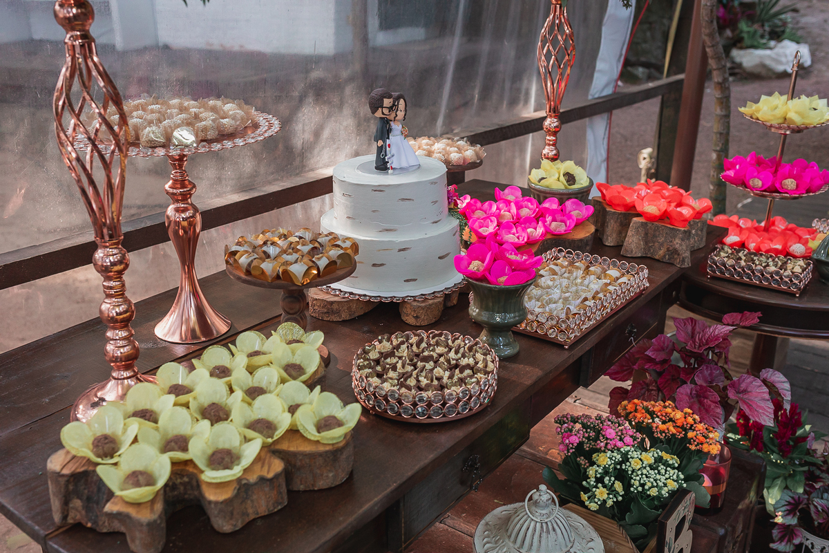 casamento, make de noiva, vestido de noiva, festa de casamento, fotografo de casamento, maquiagem de noiva, terno de noiva, festa de casamento, casamento por do sol, casamento na praia, buque, vestido de madrinha, fotos madrinhas 