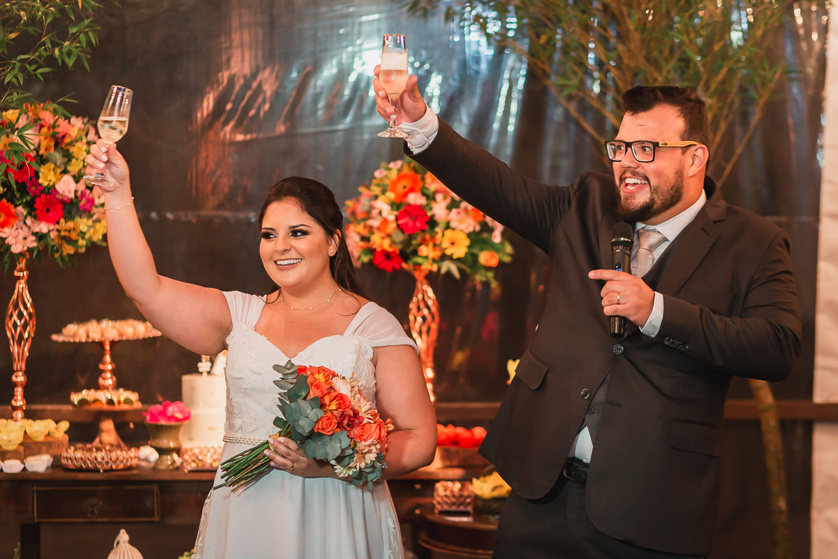 casamento, make de noiva, vestido de noiva, festa de casamento, fotografo de casamento, maquiagem de noiva, terno de noiva, festa de casamento, casamento por do sol, casamento na praia, buque, vestido de madrinha, fotos madrinhas 