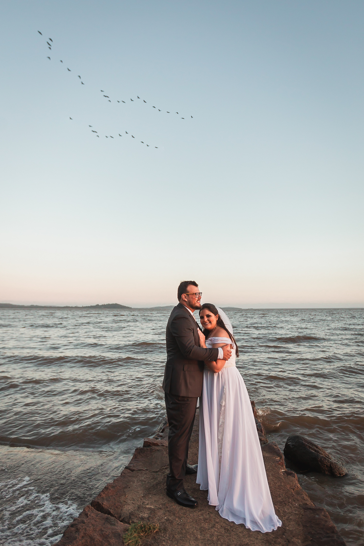 casamento, make de noiva, vestido de noiva, festa de casamento, fotografo de casamento, maquiagem de noiva, terno de noiva, festa de casamento, casamento por do sol, casamento na praia, buque, vestido de madrinha, fotos madrinhas 