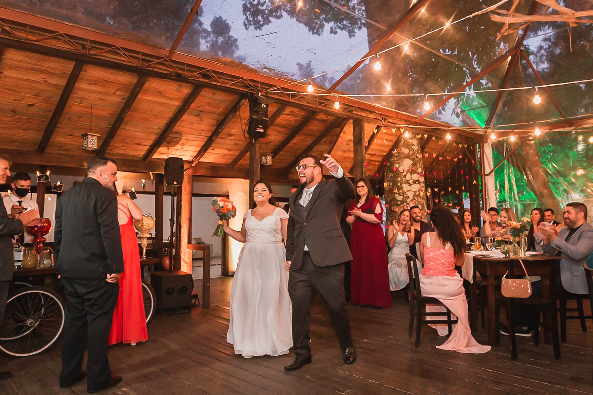 casamento, make de noiva, vestido de noiva, festa de casamento, fotografo de casamento, maquiagem de noiva, terno de noiva, festa de casamento, casamento por do sol, casamento na praia, buque, vestido de madrinha, fotos madrinhas 