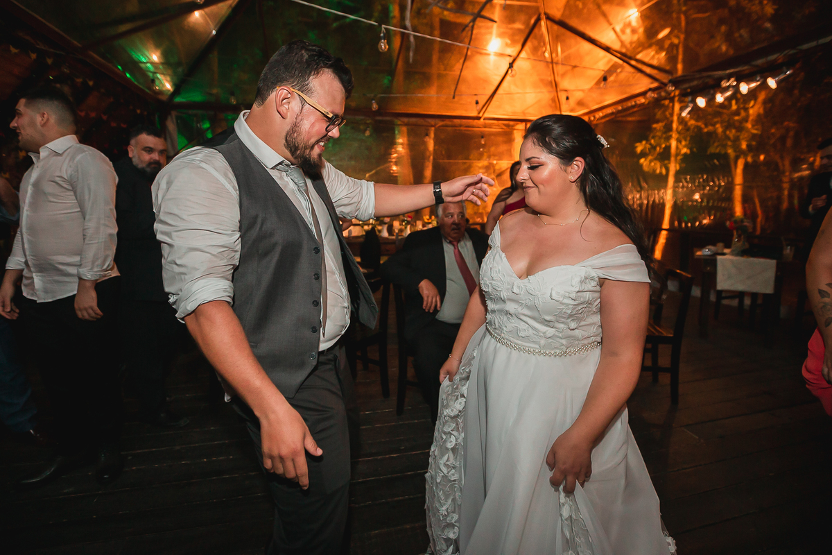 casamento, make de noiva, vestido de noiva, festa de casamento, fotografo de casamento, maquiagem de noiva, terno de noiva, festa de casamento, casamento por do sol, casamento na praia, buque, vestido de madrinha, fotos madrinhas 