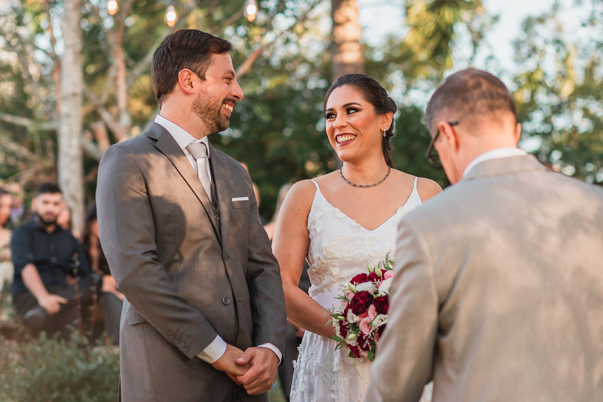 vestido de noiva, casamento no campo, festa de casamento, sapato de noivo, decoração de casamento, fotografo de casamento, fotografo, casamento, vestido de madrinhas, casamento por do sol, casamento ao ar livre