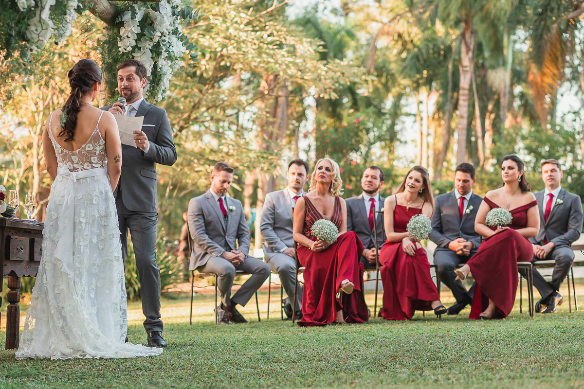 vestido de noiva, casamento no campo, festa de casamento, sapato de noivo, decoração de casamento, fotografo de casamento, fotografo, casamento, vestido de madrinhas, casamento por do sol, casamento ao ar livre