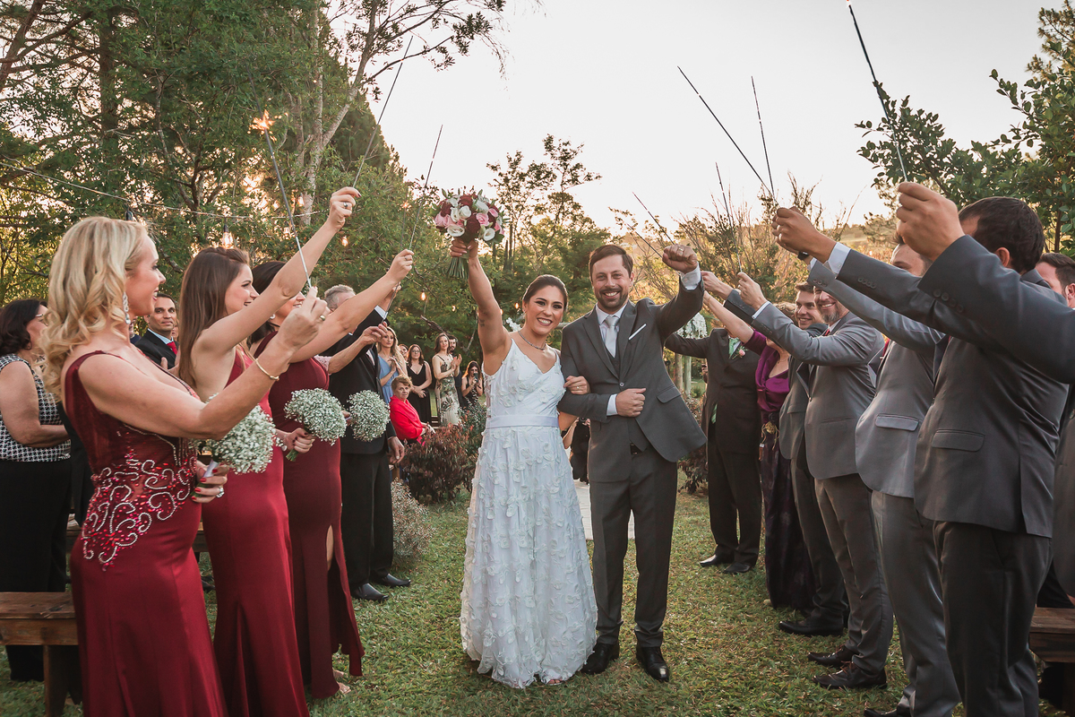 vestido de noiva, casamento no campo, festa de casamento, sapato de noivo, decoração de casamento, fotografo de casamento, fotografo, casamento, vestido de madrinhas, casamento por do sol, casamento ao ar livre