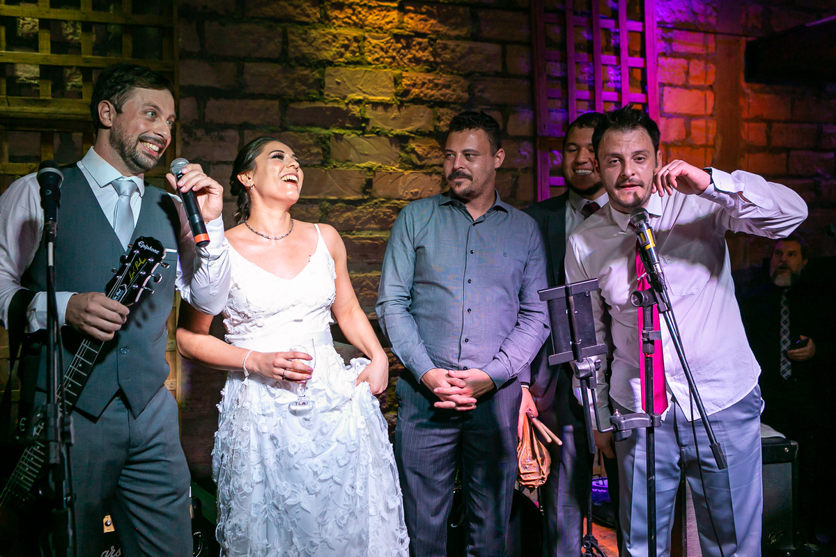 vestido de noiva, casamento no campo, festa de casamento, sapato de noivo, decoração de casamento, fotografo de casamento, fotografo, casamento, vestido de madrinhas, casamento por do sol, casamento ao ar livre