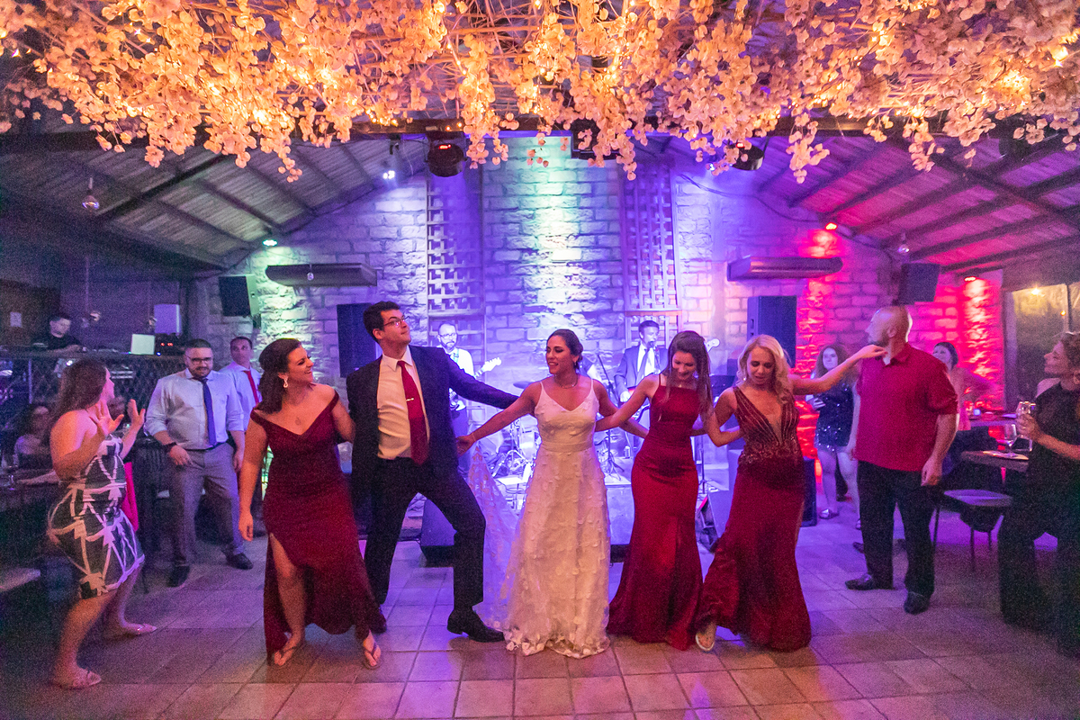 vestido de noiva, casamento no campo, festa de casamento, sapato de noivo, decoração de casamento, fotografo de casamento, fotografo, casamento, vestido de madrinhas, casamento por do sol, casamento ao ar livre