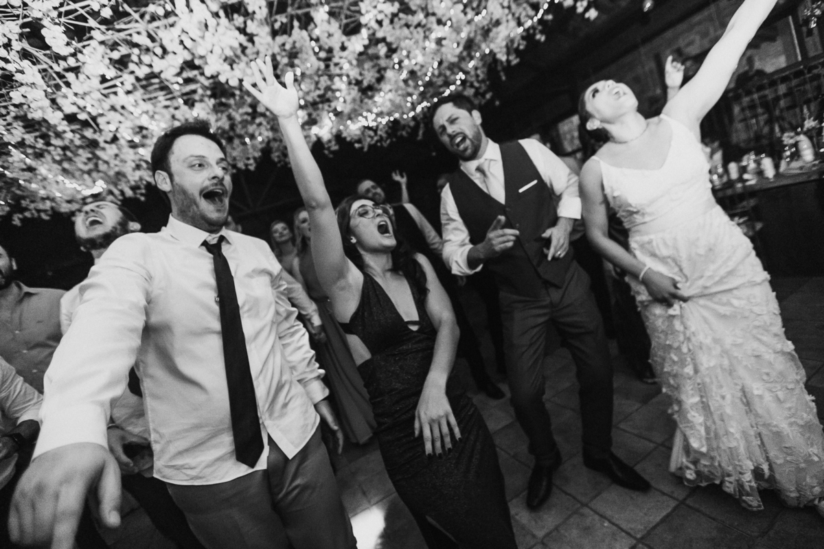 vestido de noiva, casamento no campo, festa de casamento, sapato de noivo, decoração de casamento, fotografo de casamento, fotografo, casamento, vestido de madrinhas, casamento por do sol, casamento ao ar livre