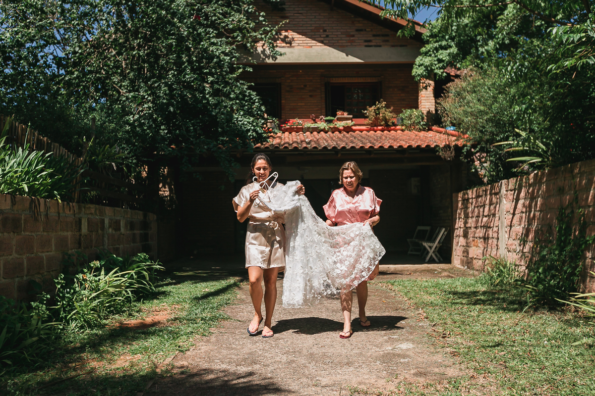 vestido de noiva, casamento no campo, festa de casamento, sapato de noivo, decoração de casamento, fotografo de casamento, fotografo, casamento, vestido de madrinhas, casamento por do sol, casamento ao ar livre
