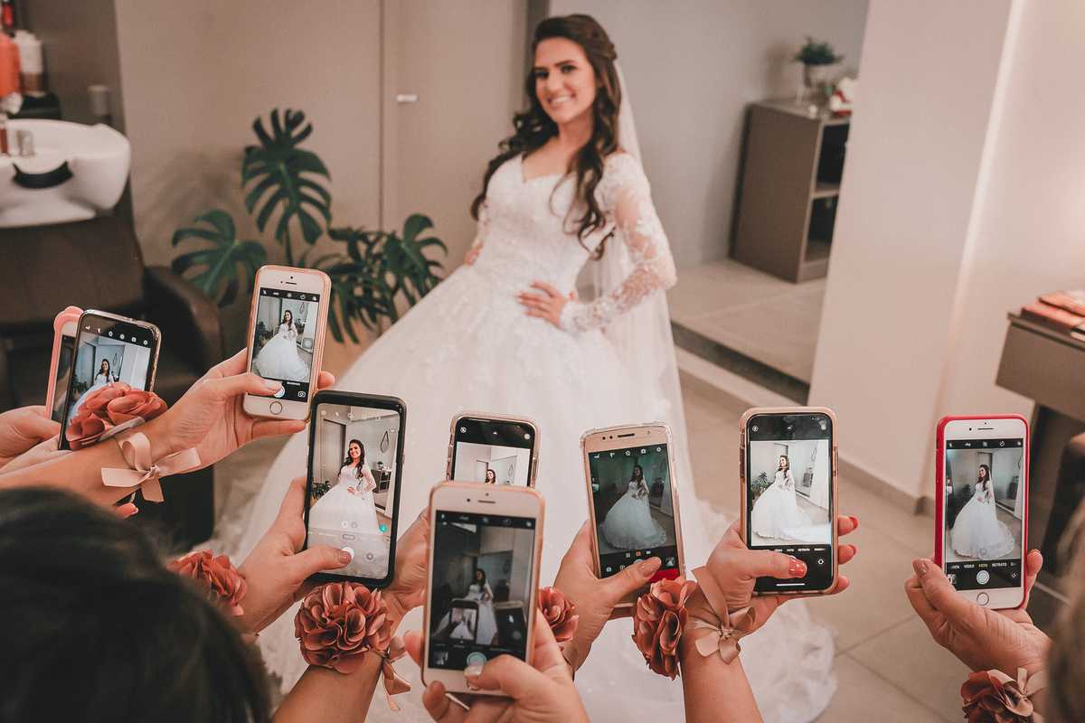 casamento no campo, ensaio fotografico, wedding, fotografo de casamento, vestido de noiva, festa, buque de noiva, casamento por do sol, pre wedding, madrinhas, padrinhos