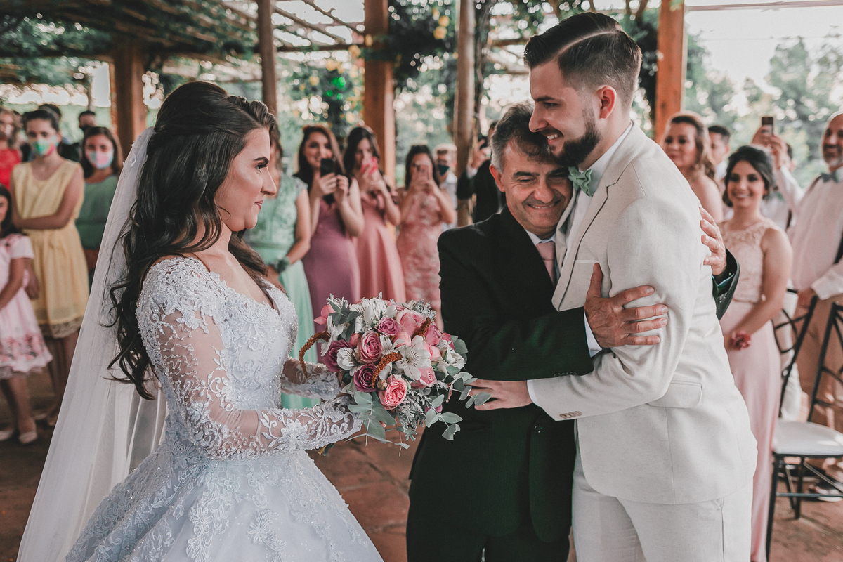 casamento no campo, ensaio fotografico, wedding, fotografo de casamento, vestido de noiva, festa, buque de noiva, casamento por do sol, pre wedding, madrinhas, padrinhos