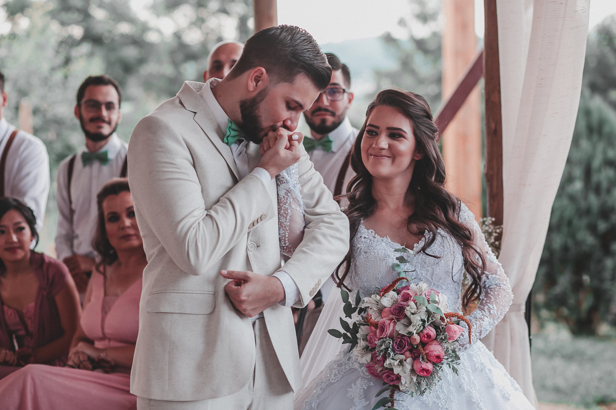 casamento no campo, ensaio fotografico, wedding, fotografo de casamento, vestido de noiva, festa, buque de noiva, casamento por do sol, pre wedding, madrinhas, padrinhos